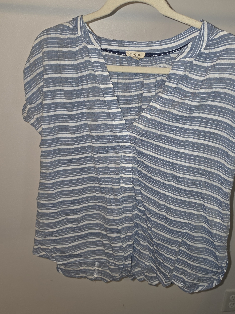 Pilcro Women's Blue & White Striped V-Neck Top